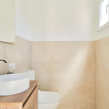 Sun-kissed Getaway Appartamento